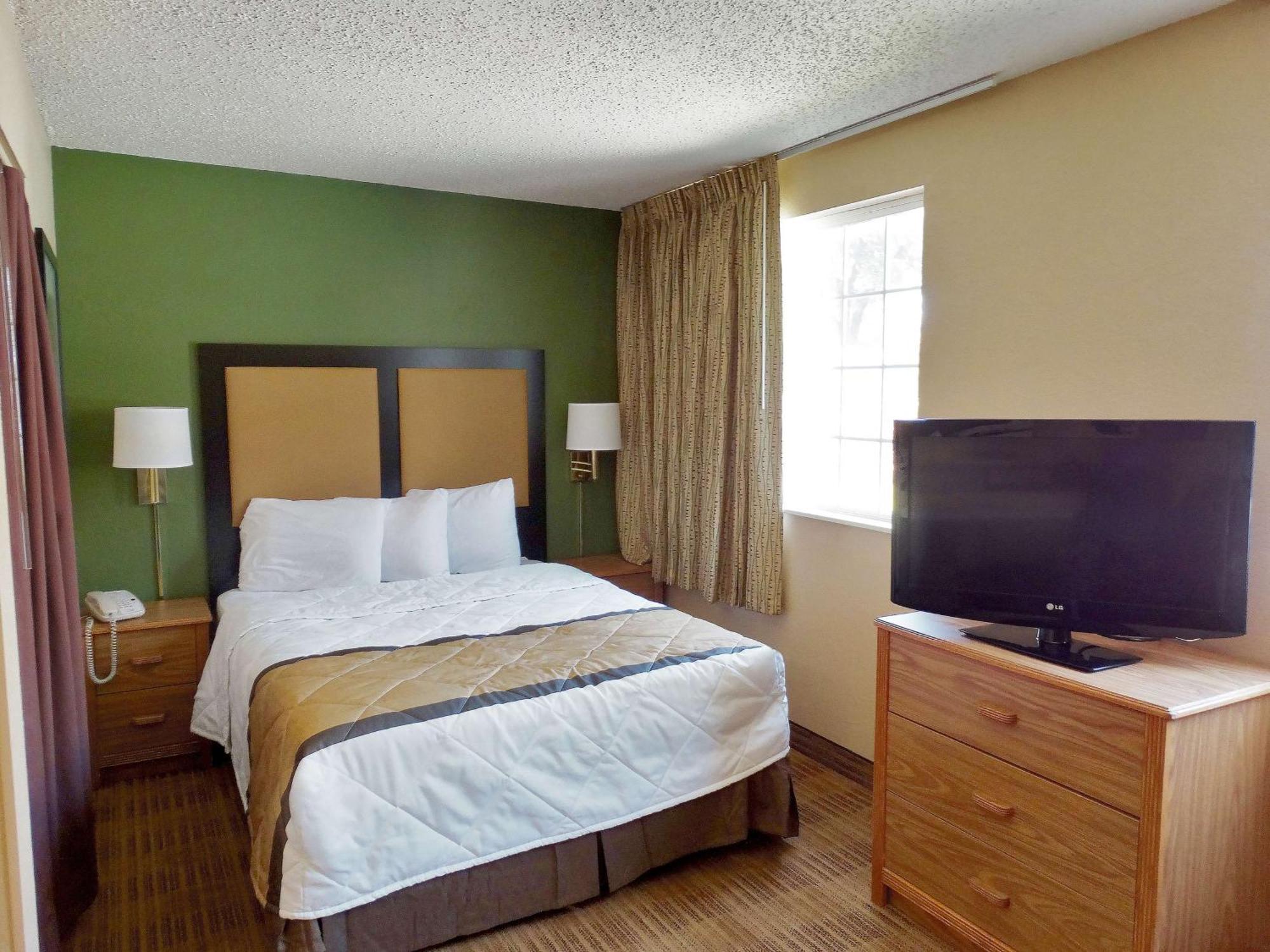 Extended Stay America Select Suites - Orlando - Lake Mary - 1040 Greenwood Blvd Ngoại thất bức ảnh