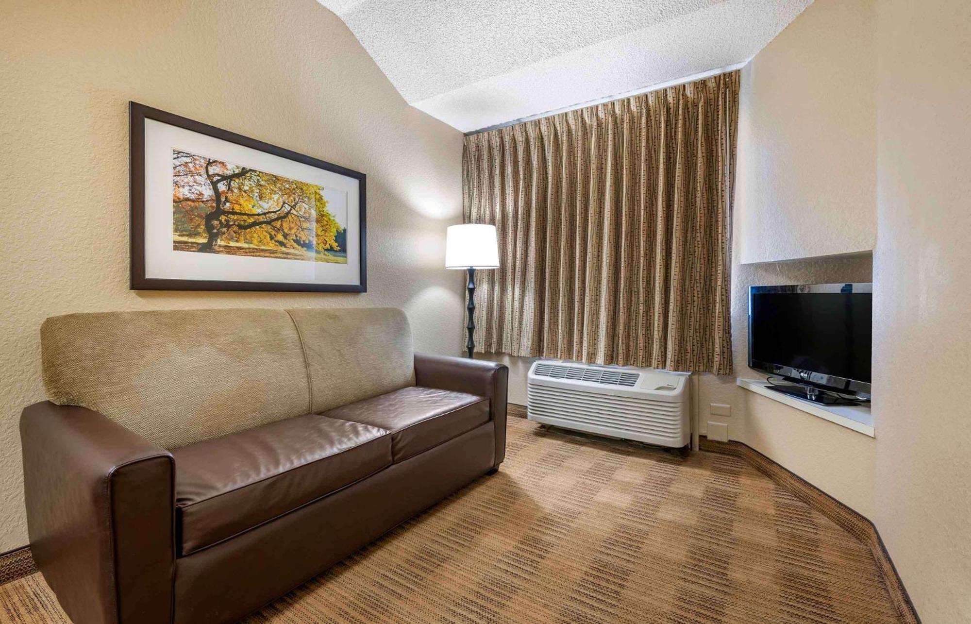 Extended Stay America Select Suites - Orlando - Lake Mary - 1040 Greenwood Blvd Ngoại thất bức ảnh